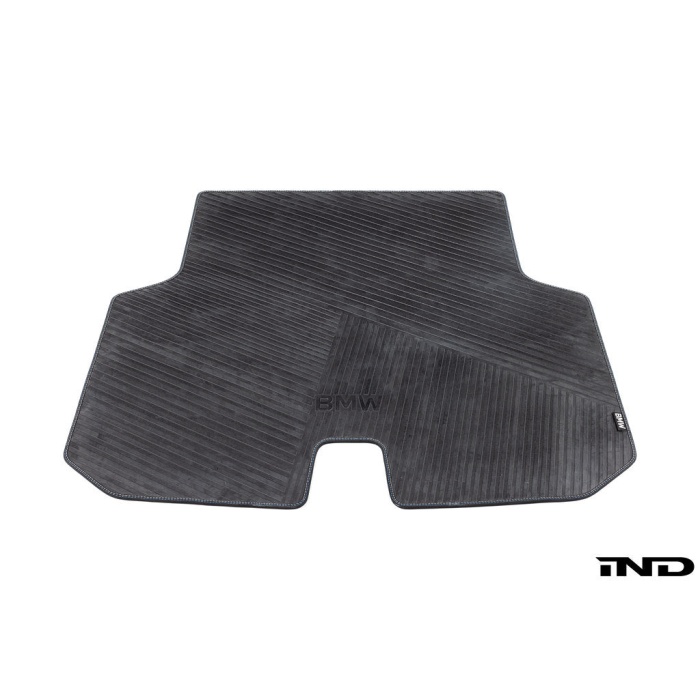 BMW G99 M5 Touring Reversible Cargo Liner – Carpet & Rubber OEM Trunk Mat
