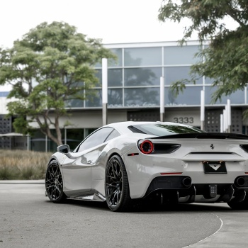 Vorsteiner FERRARI 488 ITALIA  Rear Diffuser Fins (set of 6) Carbon Fiber Glossy