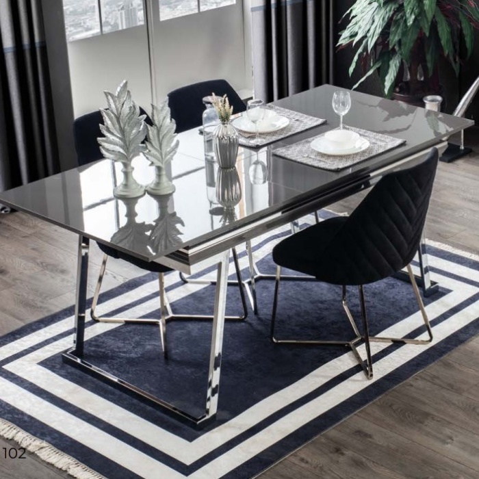 PALERMO YEMEK MASASI