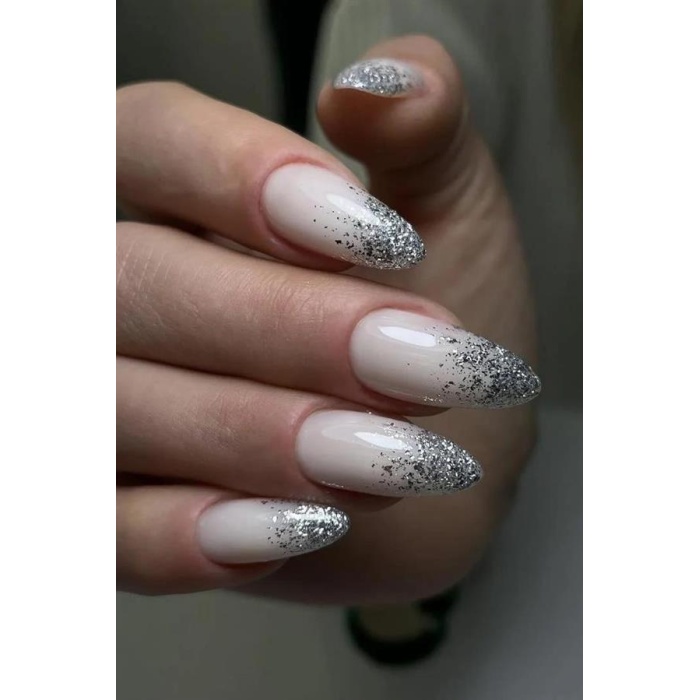 Momo Gel In Bottle GB02 18Ml.