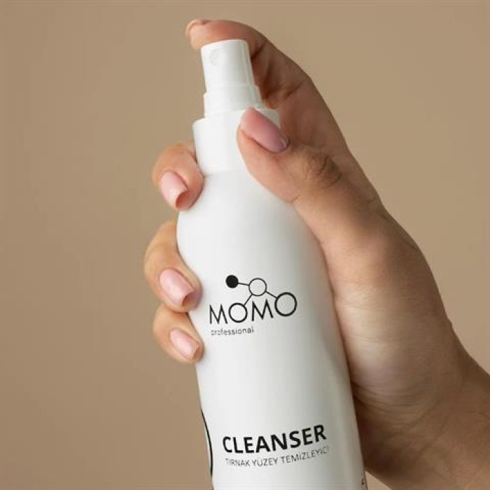Momo Cleanser 250Ml.