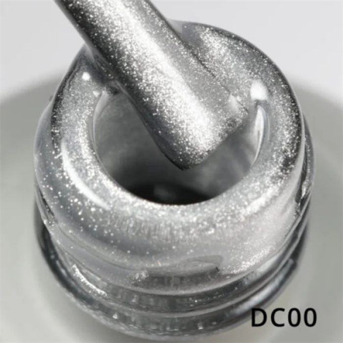 Momo Silky Cat Eye 10Ml. DC00