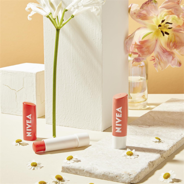 Nivea Dudak Bakım Kremi 5Ml. Şeftali 85031