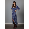 Kadın Lacivert Desenli Bürümcük Kumaş Kruvaze Yaka Yarasa Kol Önden Yırtmaçlı Uzun Midi Elbise