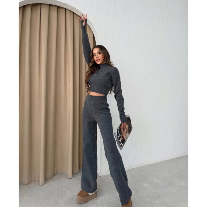 Triko Gri Pantolon ve Parmak Geçmeli Kazak İkili Takım