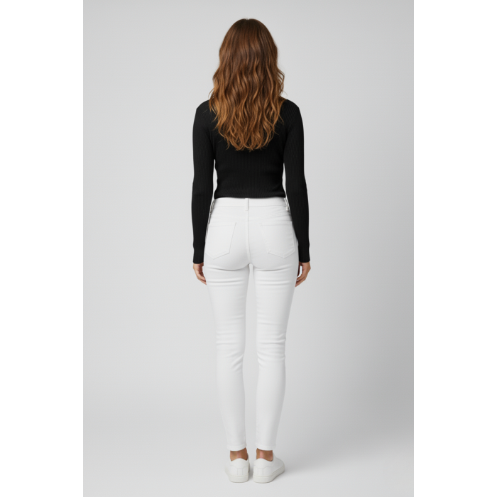 Kadın Boğazlı Pencere Detaylı Siyah Triko Kazak