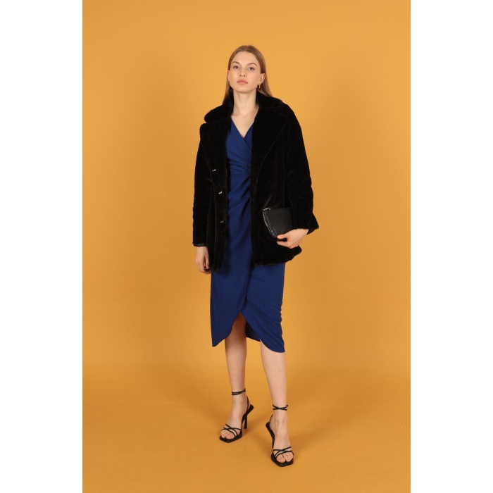 Peluş Kumaş Kadın Siyah Kaban