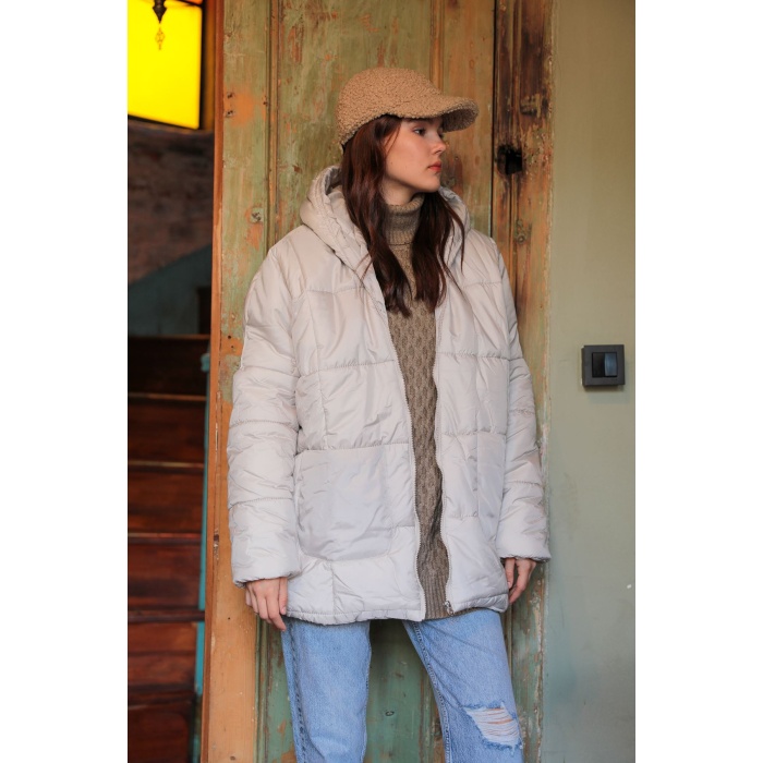 Kapitone Kumaş Fermuarlı Oversize Salaş Kadın Mont