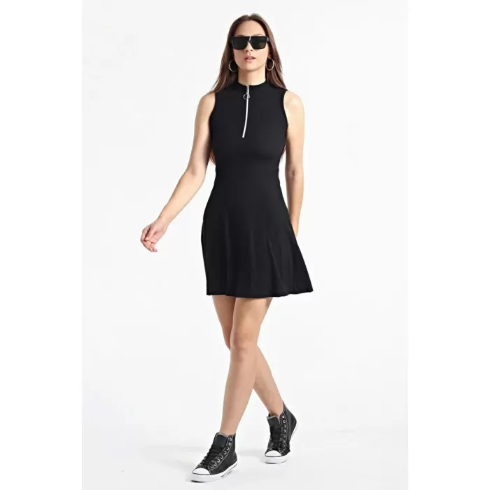 Kadın Siyah Yaka Fermuarlı Kolsuz Kaşkorse Elbise