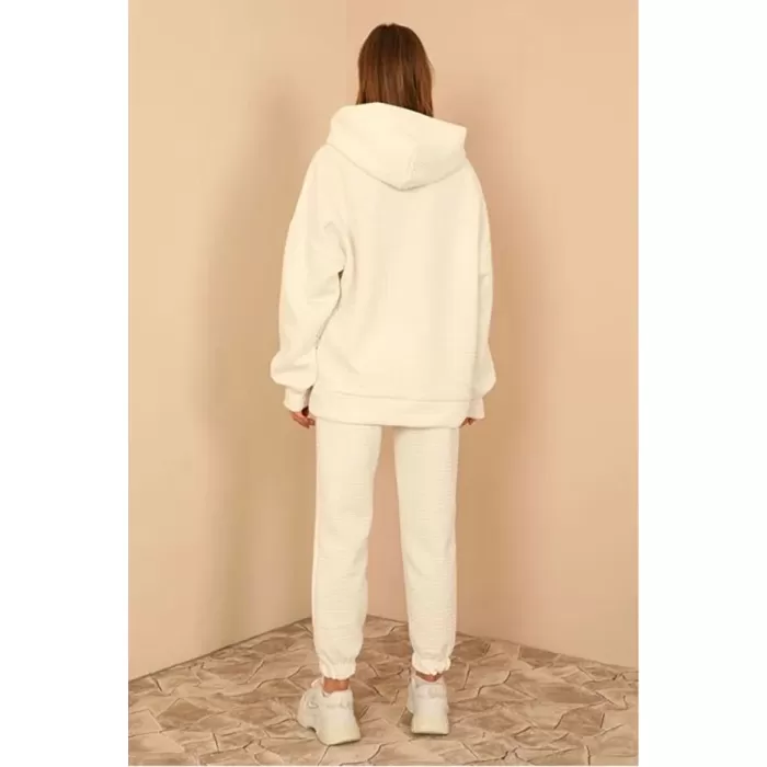 Petek Kumaş Uzun Kol Kapüşonlu Fermuar Detaylı Kadın Sweatshirt-ekru