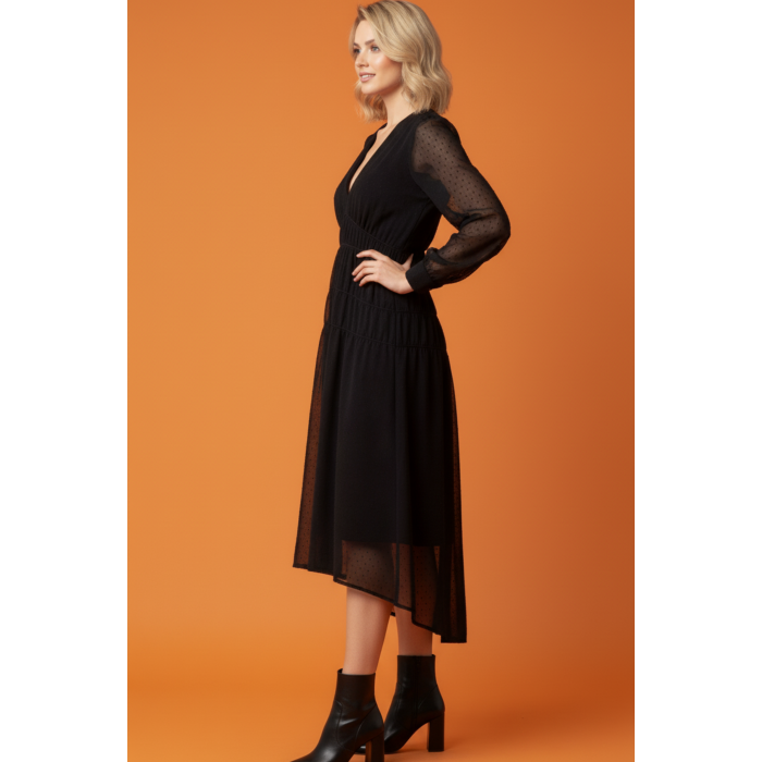 Siyah Tül Detaylı Büzgülü V Yaka Midi Elbise