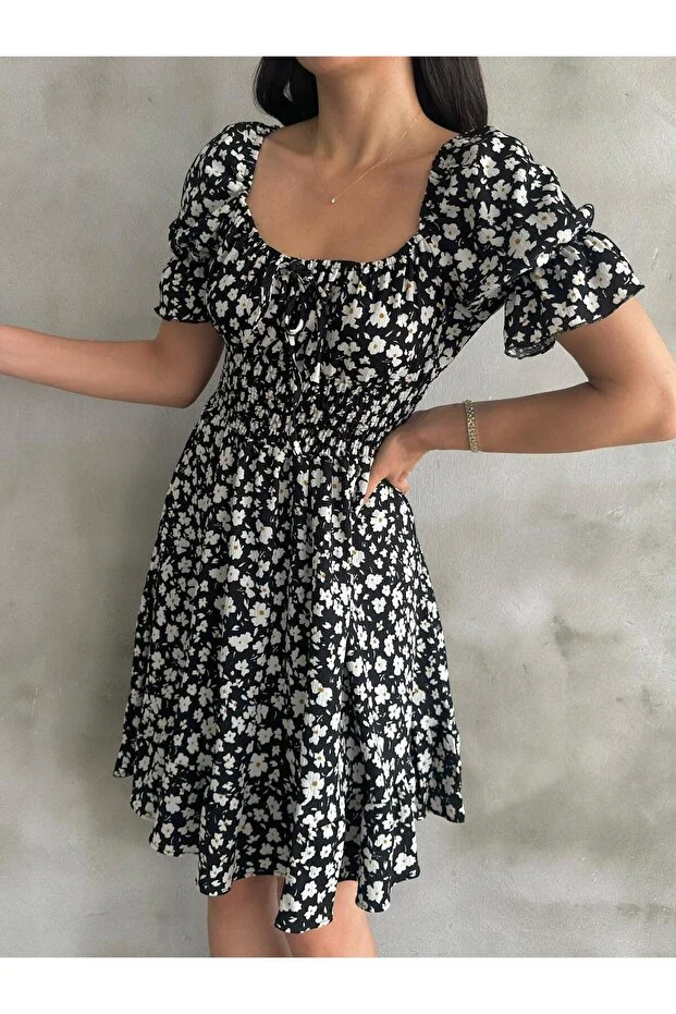 Kayık Yaka Gipeli Bürümcük Mini Elbise – Siyah