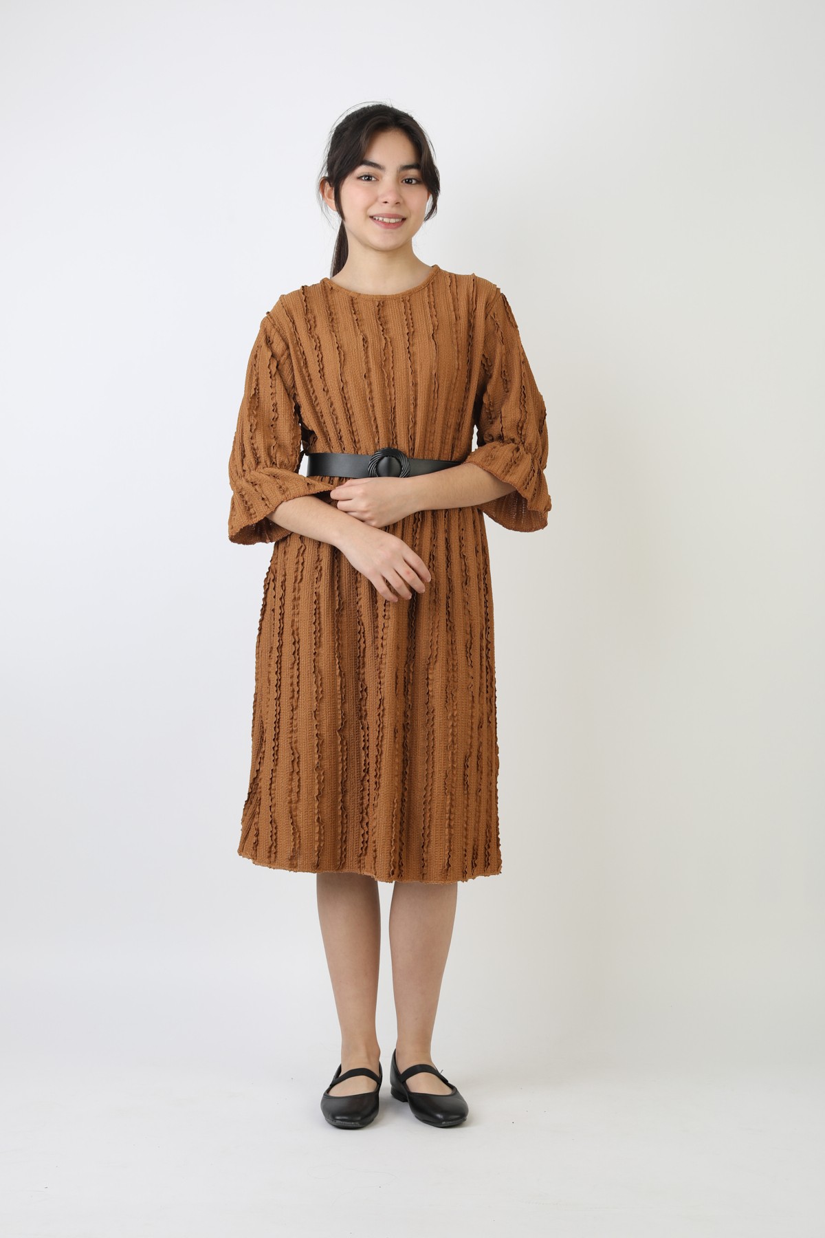 Fırfırlı Bürümcük Kumaş Kız Çocuk Kemerli Günlük Şık ve Rahat Elbise