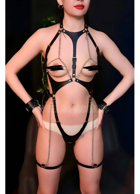 Zincir Detaylı Şık Deri Harness Takım Kelepçeli Fantezi Giyim