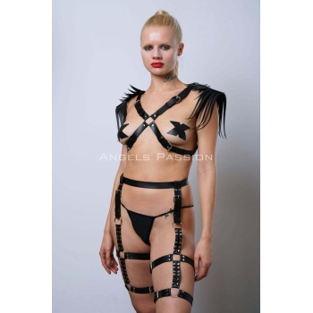 Omuzları Püsküllü Seksi Jartiyer Takım Kırbaçlı