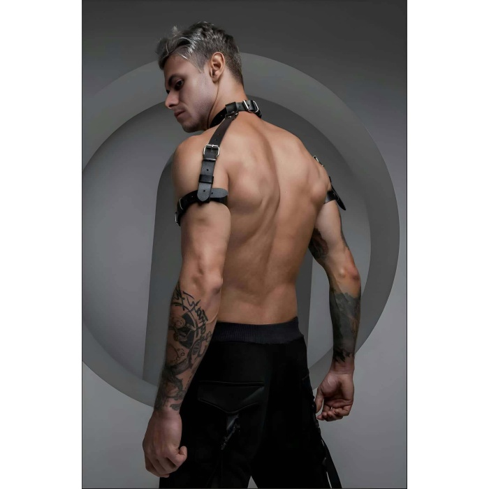 Boyun Pazu Ve Omuz Detaylı Şık Erkek Harness