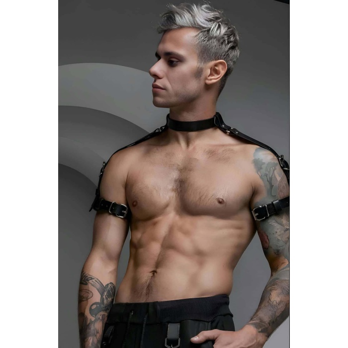 Boyun Pazu Ve Omuz Detaylı Şık Erkek Harness