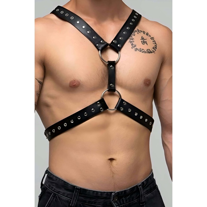 Perçinli Erkek Göğüs Harness Sert Görünümlü Şık Giyim