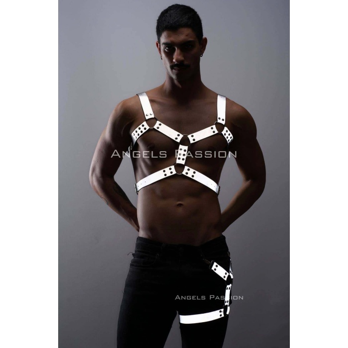 Reflektörlü Karanlıkta Yansıyan Göğüs Ve Bacak Harness