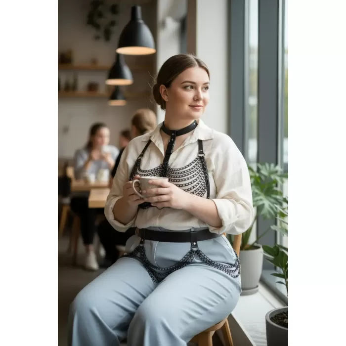 Büyük Beden Siyah Deri Kadın Kemer Zincir Detaylı Vücut Aksesuarı - APFT438