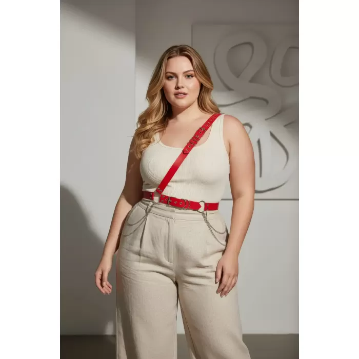 Büyük Beden Kırmızı Kadın Deri Harness Kemer Zincir Detaylı Vücut Aksesuarı - APFT813