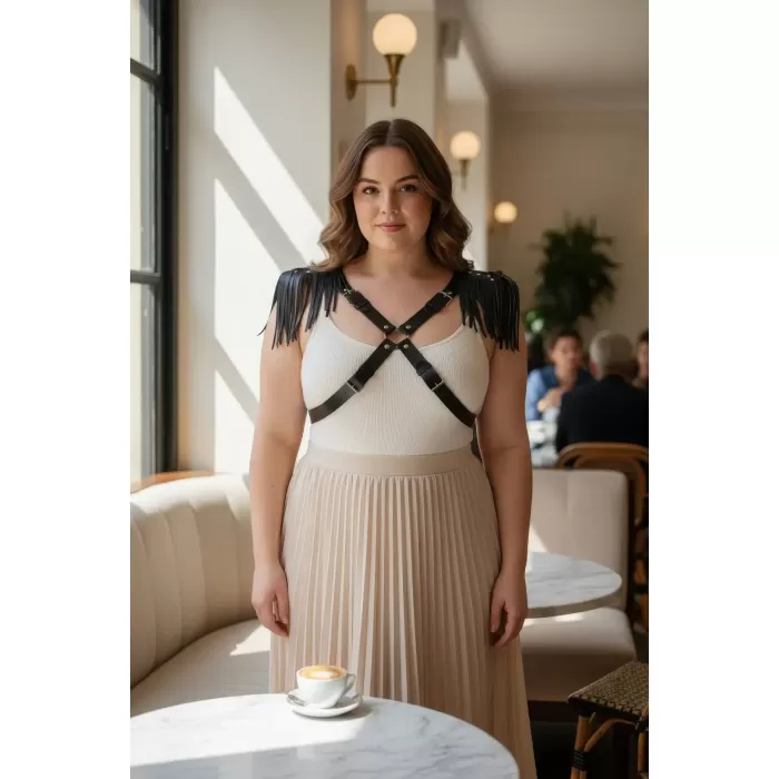 Büyük Beden Siyah Kadın Kemer Deri Harness Vücut Aksesuarı Omuz Püskül Detaylı - APFT1240