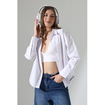 Kadın Gömlek Beyaz Renk Oversize Rahat Kesim Poplin Kumaş Gomlek
