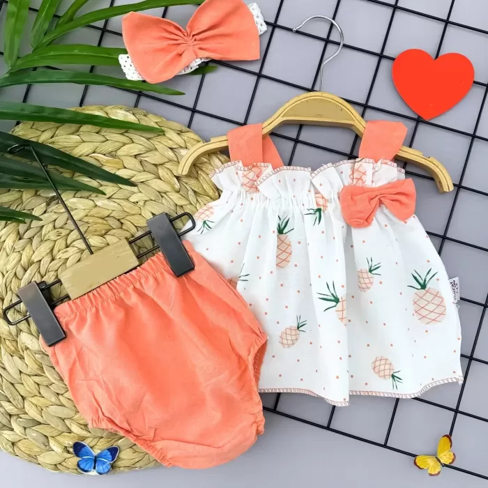 Bandajlı Ve Kilotlu Ananas Desenli Askılı 3lü Kız Bebek Elbisesi