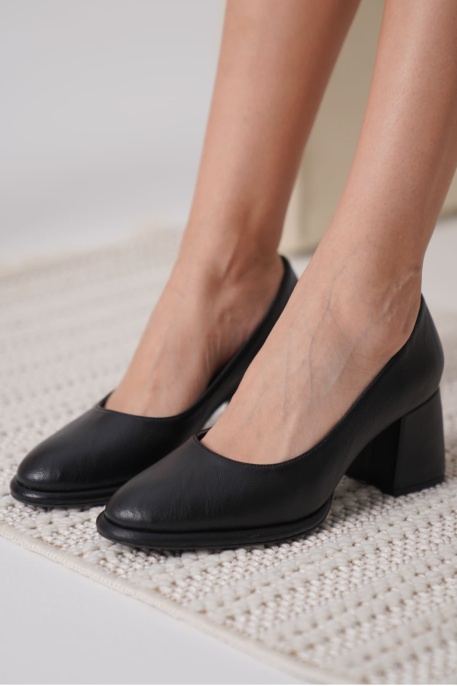 Candie Siyah Cilt Kadın Stiletto