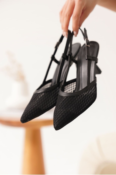 Winstey Kadın Siyah Topuklu Ayakkabı