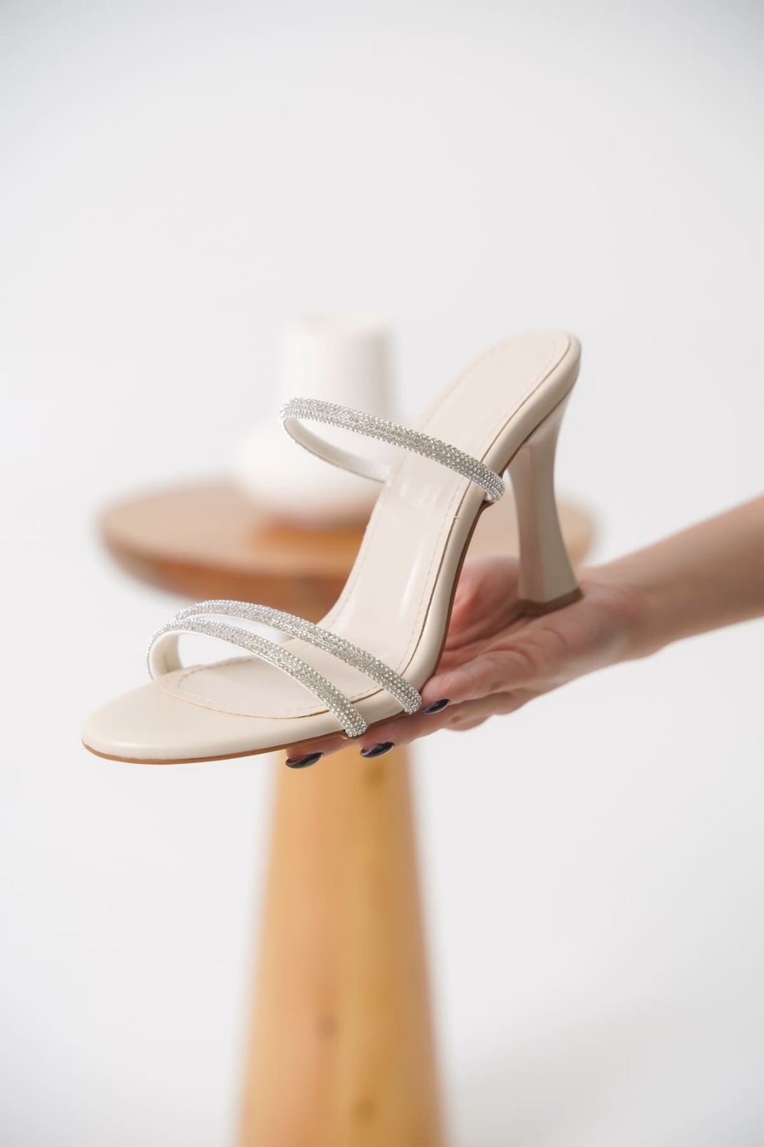 Dorothy Topuklu Bej Kadın Terlik