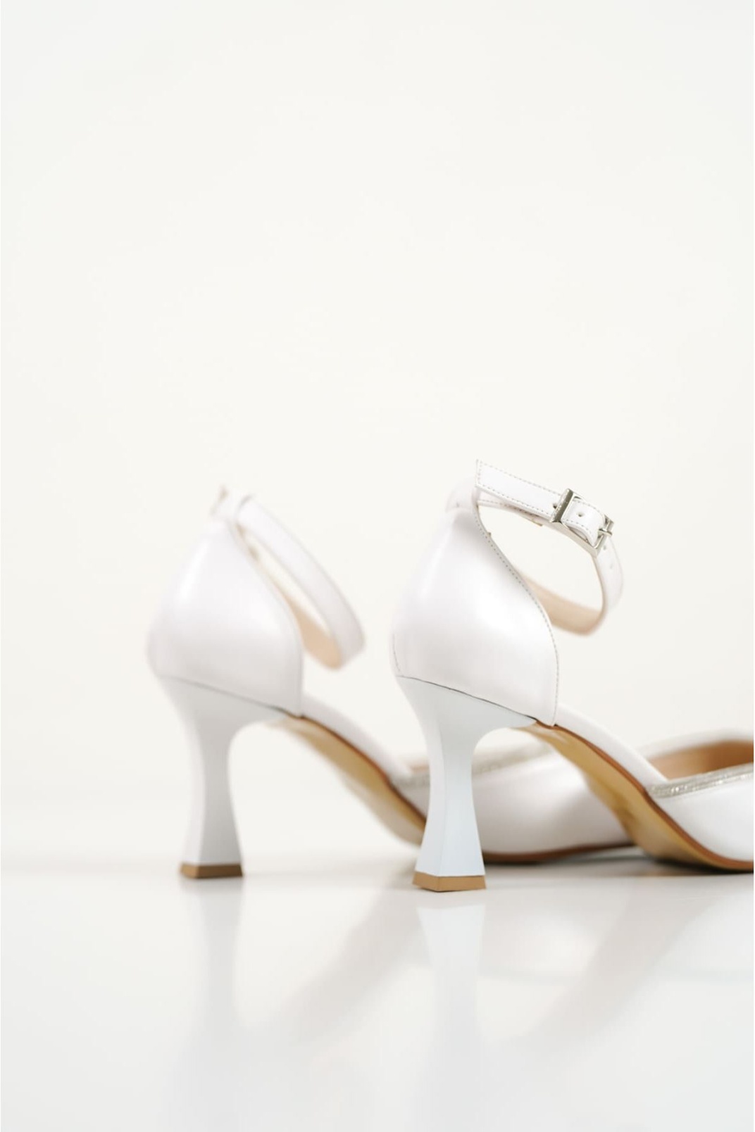 Darla Taşlı Kadın Beyaz Topuklu Ayakkabı
