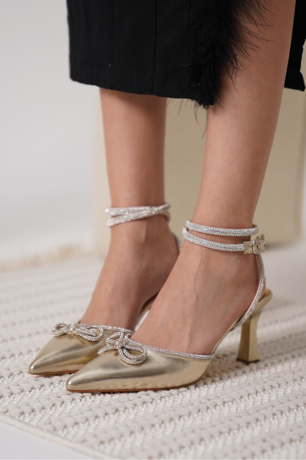 İrina Kadın Altın Taşlı Topuklu Ayakkabı