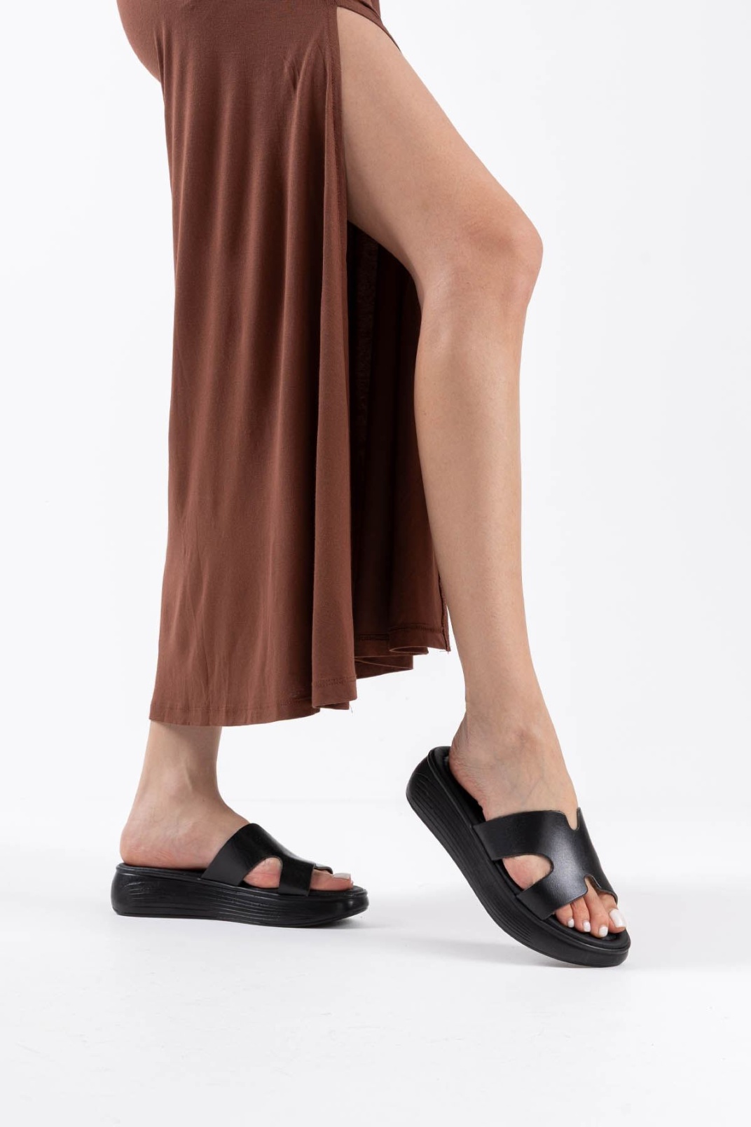 Borlina Siyah Hakiki Deri Terlik