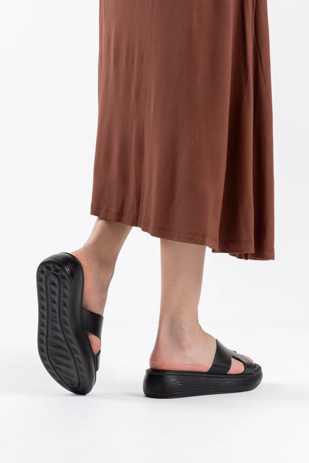 Borlina Siyah Hakiki Deri Terlik