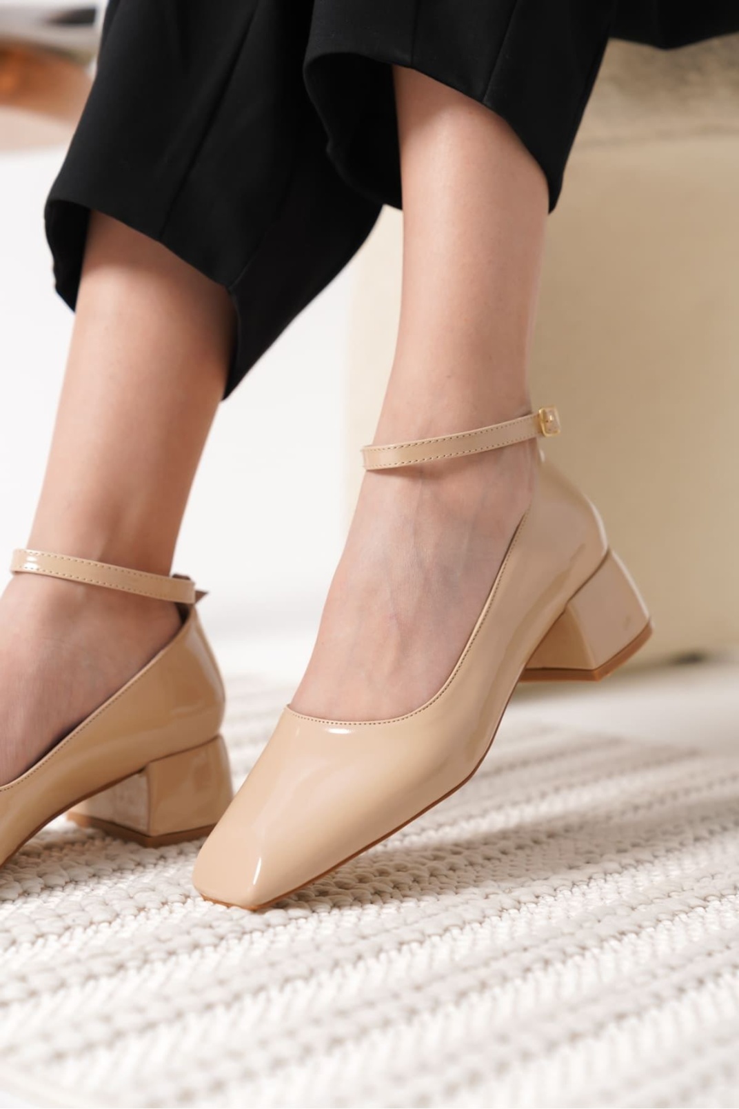 Arilla Bej Rugan Kadın Topuklu Ayakkabı