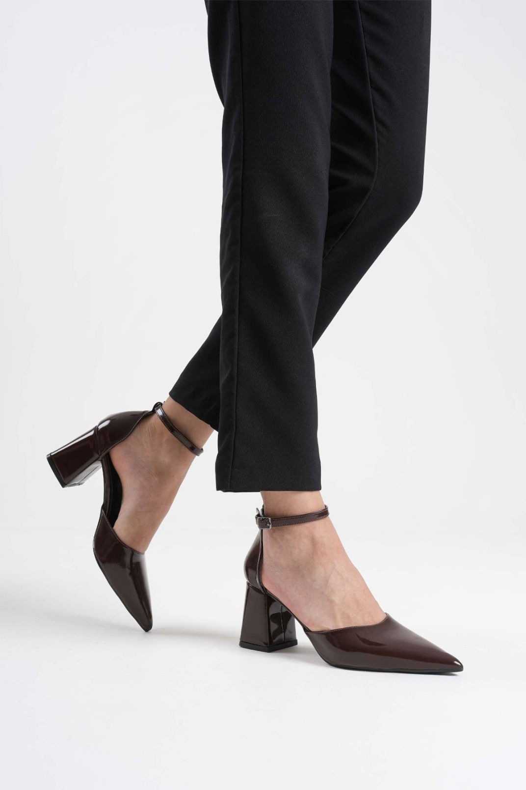 Doren Acı Kahve Rugan Kadın Topuklu Ayakkabı