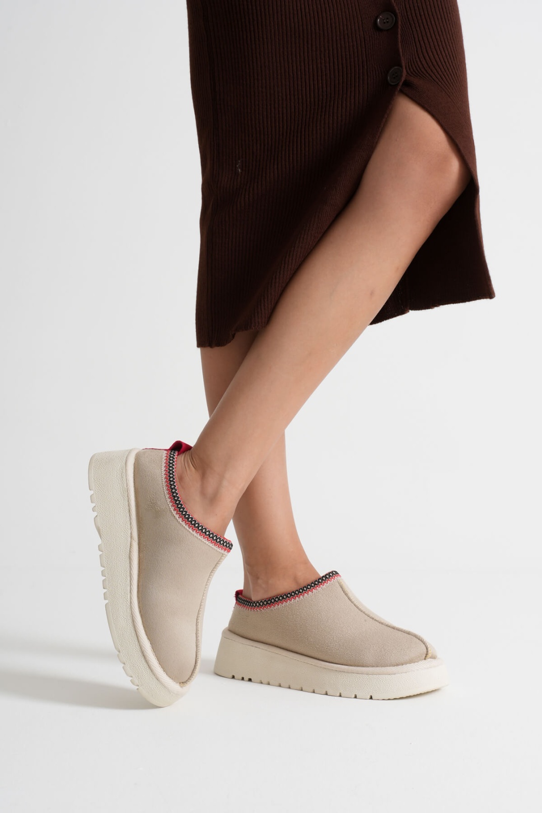 Elsa Kadın Bej Kışlık Kürklü Terlik