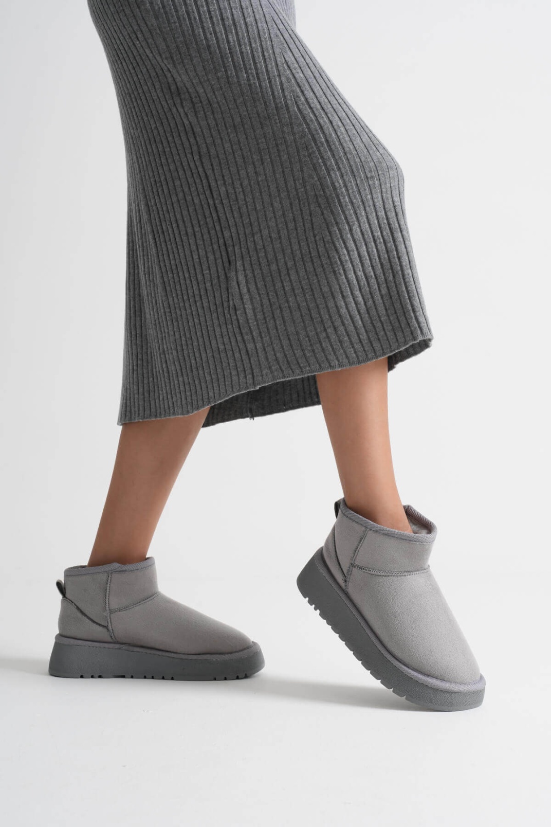 Alina Kadın Gri Kışlık Kürklü Bot