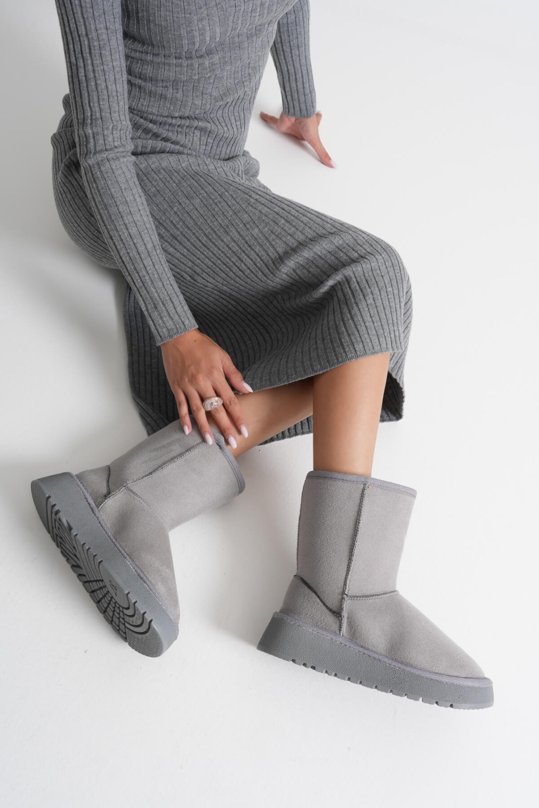 Anisa Kadın Gri Kışlık Kürklü Bot