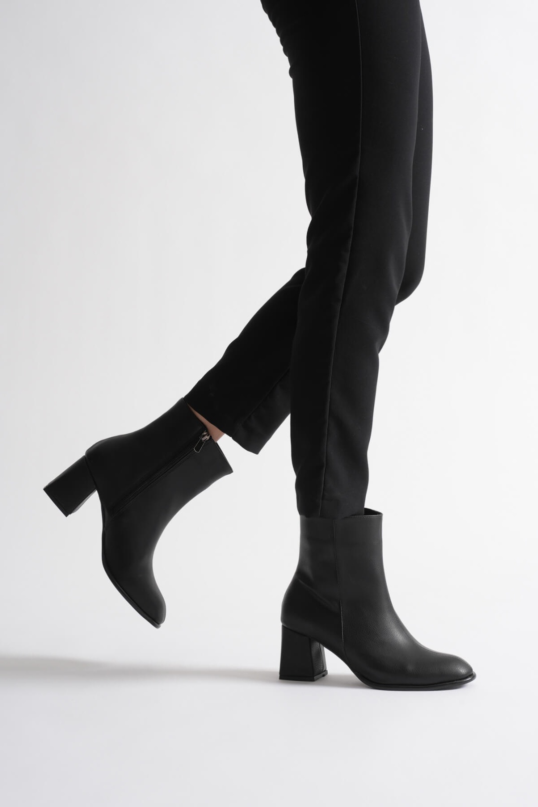 Lucinda Kadın Kışlık Siyah Kalın Topuklu Bot