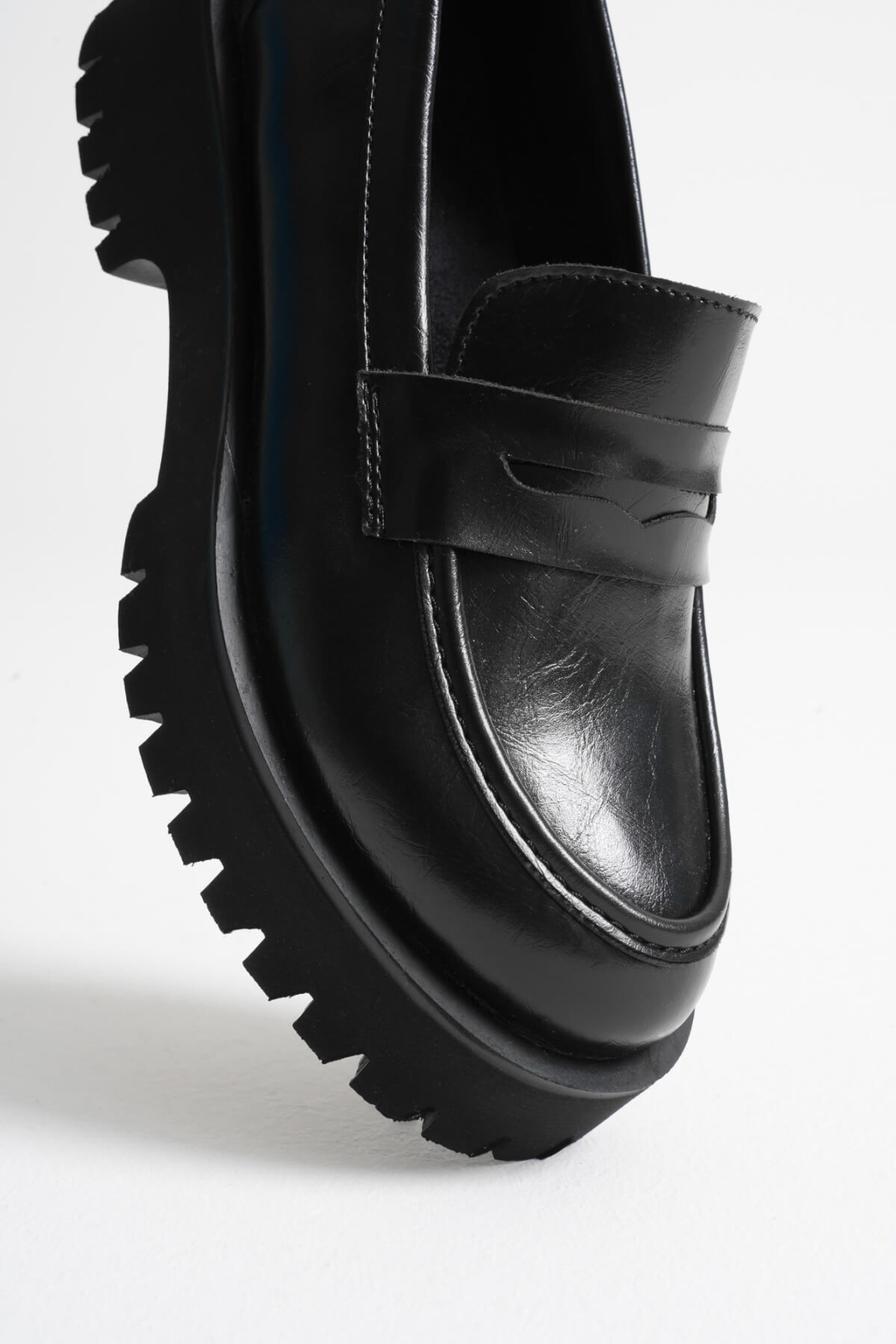 Noir Kadın Günlük Siyah Loafer Ayakkabı