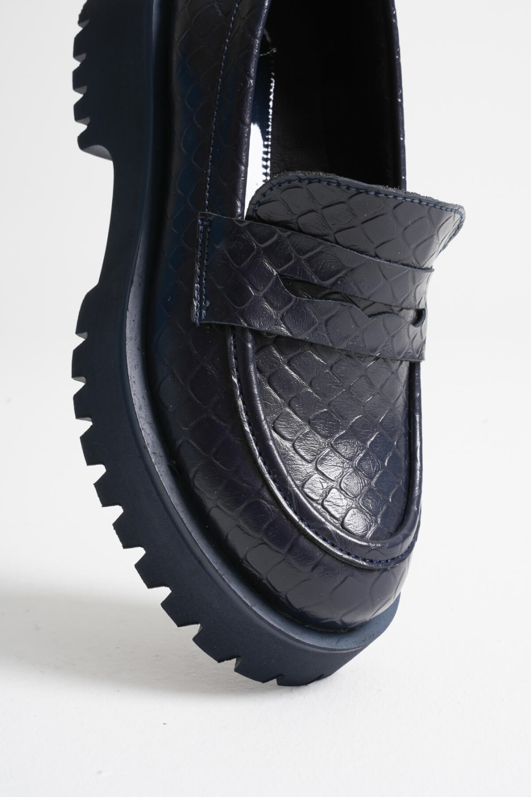 Noir Kadın Günlük Lacivert Kroko Loafer Ayakkabı