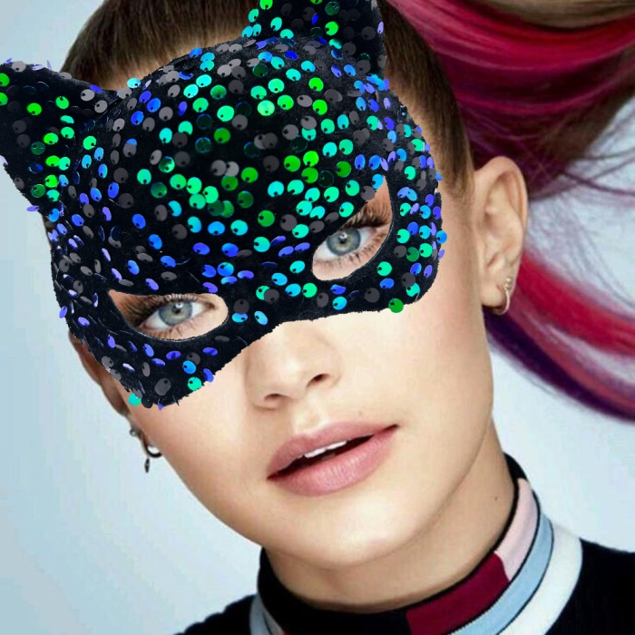 Siyah Kadife Kumaş Üzerine Mavi Yeşil Payetli Pullu Parti Maskesi 16x14 cm (5460)