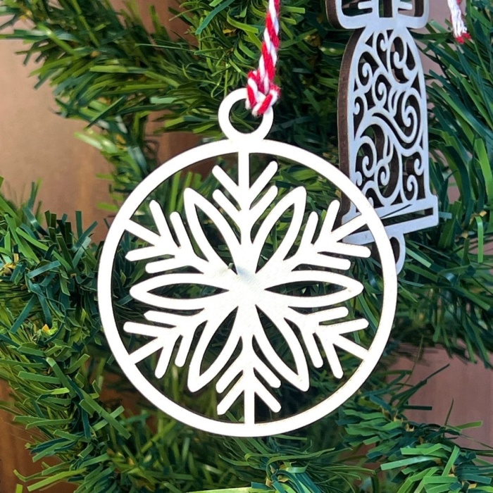 10 Parça Kırmızı Beyaz İpli Karışık Model Ahşap Yılbaşı Ağaç Süsü (5460)