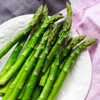 Premium Fresh Green Asparagus