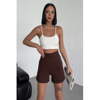 Tarz ve Rahatlığı Bir Arada Sunan Yüksek Bel Esnek Likralı Krep Şort Kahverengi