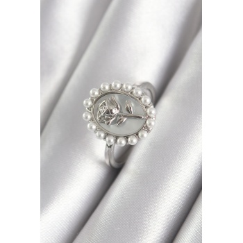 Pirinç Gümüş Renk Portre Gül Model İnci Detay Kadın Yüzük -