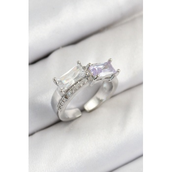 Pirinç Zirkon Taşlı Dikdörtgen Model Gümüş Renk Kadın Yüzük -