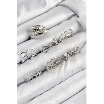 Pirinç Zirkon Taşlı Fiyonk Ve Kalp Model Gümüş Renk Kadın Yüzük Kombin Set -